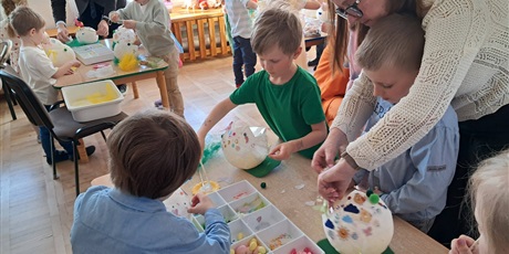 Powiększ grafikę: przedstawienie-swiateczne-wielkanocne-zajaczki-gr-viii-muszelki-684729.jpg