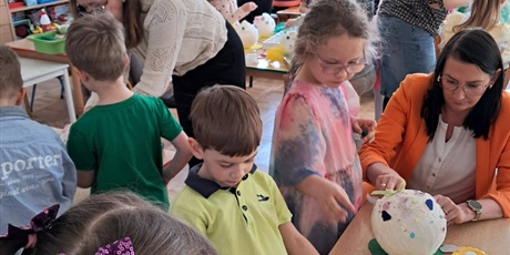 Powiększ grafikę: przedstawienie-swiateczne-wielkanocne-zajaczki-gr-viii-muszelki-684737.jpg