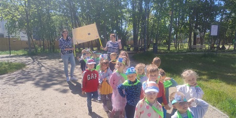 Powiększ grafikę: przedszkolaki-zachecaja-do-zbiorki-elektrosmieci-gr-iv-marynarze-i-gr-viii-koniki-morskie-616041.jpg