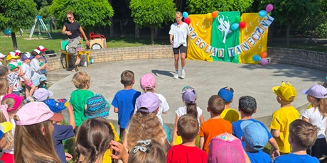 Powiększ grafikę: przeglad-taneczny-gr-v-marynarze-706488.jpg