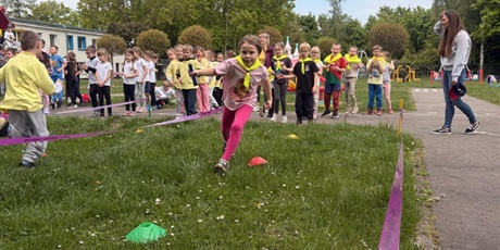 Powiększ grafikę: spartakiada-przedszkolaka-eliminacje-w-przedszkolu-nr-75-koniki-morskie-gr-vi-694913.jpg