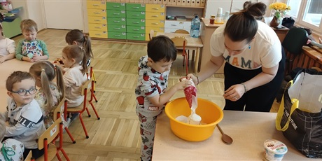 Powiększ grafikę: spotkanie-kulinarne-z-mama-antka-gr-iii-gdanskie-lwiatka-660149.jpg