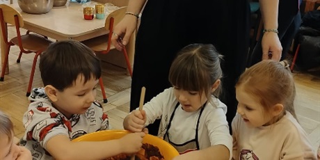 Powiększ grafikę: spotkanie-kulinarne-z-mama-antka-gr-iii-gdanskie-lwiatka-660164.jpg