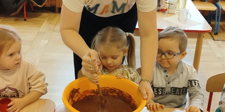 Powiększ grafikę: spotkanie-kulinarne-z-mama-antka-gr-iii-gdanskie-lwiatka-660165.jpg