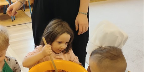 Powiększ grafikę: spotkanie-kulinarne-z-mama-antka-gr-iii-gdanskie-lwiatka-660166.jpg