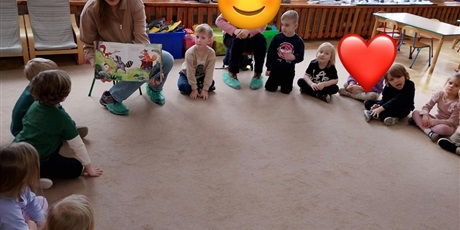 Powiększ grafikę: spotkanie-z-paniami-z-grupy-spolecznej-arr-wolontariuszkami-zaczytanej-akademii-gr-iv-foczki-672944.jpg