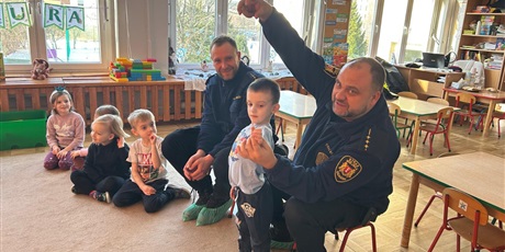 Straż Miejska - Dzikie zwierzęta w mieście - gr. IV - Foczki