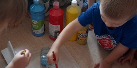 Powiększ grafikę: tydzien-eksperymentow-w-bursztynowym-domku-projekt-edukacyjny-maly-badacz-i-odkrywca-651299.jpg