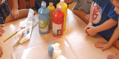 Powiększ grafikę: tydzien-eksperymentow-w-bursztynowym-domku-projekt-edukacyjny-maly-badacz-i-odkrywca-651301.jpg