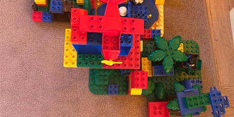 Powiększ grafikę: tydzien-eksperymentow-w-bursztynowym-domku-projekt-edukacyjny-maly-badacz-i-odkrywca-651353.jpg