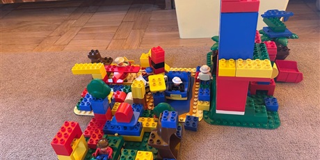 Powiększ grafikę: tydzien-eksperymentow-w-bursztynowym-domku-projekt-edukacyjny-maly-badacz-i-odkrywca-651354.jpg