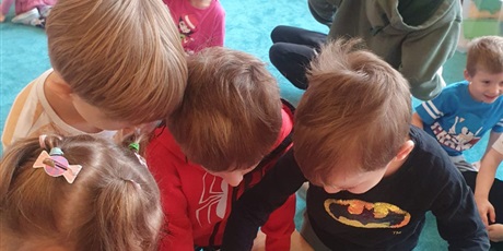 Powiększ grafikę: tydzien-eksperymentow-w-bursztynowym-domku-projekt-edukacyjny-maly-badacz-i-odkrywca-651378.jpg