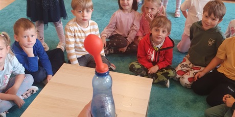 Powiększ grafikę: tydzien-eksperymentow-w-bursztynowym-domku-projekt-edukacyjny-maly-badacz-i-odkrywca-651381.jpg