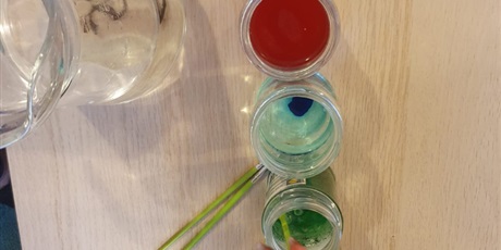 Powiększ grafikę: tydzien-eksperymentow-w-bursztynowym-domku-projekt-edukacyjny-maly-badacz-i-odkrywca-651384.jpg