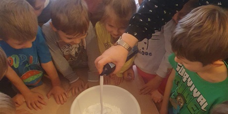 Powiększ grafikę: tydzien-eksperymentow-w-bursztynowym-domku-projekt-edukacyjny-maly-badacz-i-odkrywca-651395.jpg