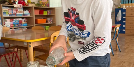 Powiększ grafikę: tydzien-eksperymentow-w-bursztynowym-domku-projekt-edukacyjny-maly-badacz-i-odkrywca-651401.jpg