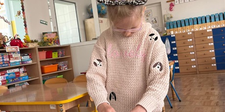 Powiększ grafikę: tydzien-eksperymentow-w-bursztynowym-domku-projekt-edukacyjny-maly-badacz-i-odkrywca-651403.jpg