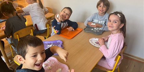 Powiększ grafikę: tydzien-eksperymentow-w-bursztynowym-domku-projekt-edukacyjny-maly-badacz-i-odkrywca-651425.jpg