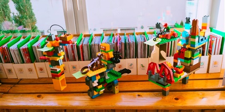 Powiększ grafikę: tydzien-eksperymentow-w-bursztynowym-domku-projekt-edukacyjny-maly-badacz-i-odkrywca-651477.jpg