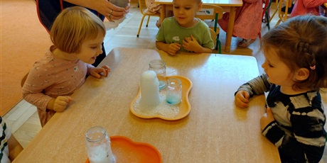 Powiększ grafikę: tydzien-eksperymentow-w-bursztynowym-domku-projekt-edukacyjny-maly-badacz-i-odkrywca-651502.jpg