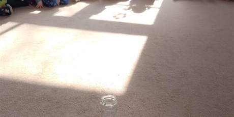 Powiększ grafikę: tydzien-eksperymentow-w-bursztynowym-domku-projekt-edukacyjny-maly-badacz-i-odkrywca-cz-ii-687822.jpg