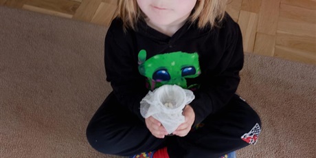 Powiększ grafikę: tydzien-eksperymentow-w-bursztynowym-domku-projekt-edukacyjny-maly-badacz-i-odkrywca-cz-ii-687827.jpg