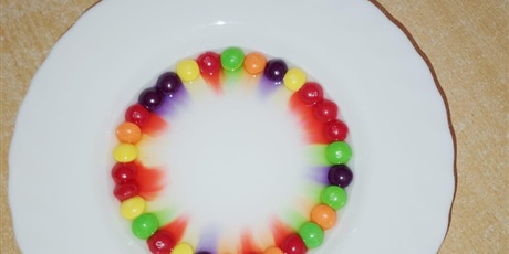 Powiększ grafikę: tydzien-eksperymentow-w-bursztynowym-domku-projekt-edukacyjny-maly-badacz-i-odkrywca-cz-ii-687831.jpg