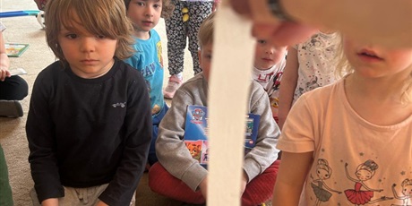 Powiększ grafikę: tydzien-eksperymentow-w-bursztynowym-domku-projekt-edukacyjny-maly-badacz-i-odkrywca-cz-ii-687836.jpg