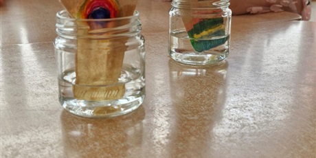 Powiększ grafikę: tydzien-eksperymentow-w-bursztynowym-domku-projekt-edukacyjny-maly-badacz-i-odkrywca-cz-ii-687848.jpg