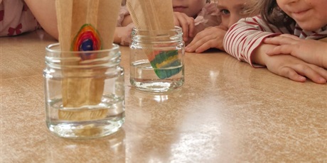 Powiększ grafikę: tydzien-eksperymentow-w-bursztynowym-domku-projekt-edukacyjny-maly-badacz-i-odkrywca-cz-ii-687849.jpg