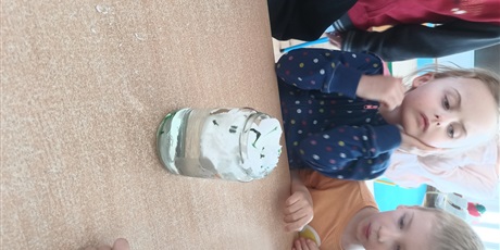 Powiększ grafikę: tydzien-eksperymentow-w-bursztynowym-domku-projekt-edukacyjny-maly-badacz-i-odkrywca-cz-ii-687883.jpg