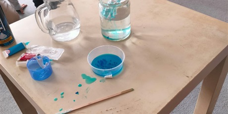 Powiększ grafikę: tydzien-eksperymentow-w-bursztynowym-domku-projekt-edukacyjny-maly-badacz-i-odkrywca-cz-ii-687904.jpg