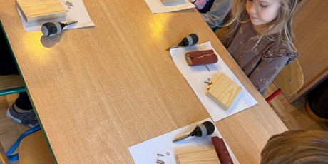 Powiększ grafikę: warsztaty-konstrukcyjne-w-gr-vi-koniki-morskie-659048.jpg