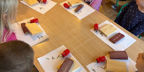 Powiększ grafikę: warsztaty-konstrukcyjne-w-gr-vi-koniki-morskie-659049.jpg