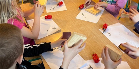 Powiększ grafikę: warsztaty-konstrukcyjne-w-gr-vi-koniki-morskie-659051.jpg