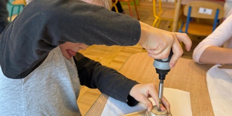 Powiększ grafikę: warsztaty-konstrukcyjne-w-gr-vi-koniki-morskie-659054.jpg