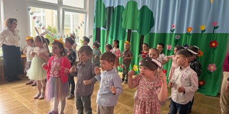 Powiększ grafikę: wielkanocne-sniadanie-w-bursztynowym-domku-685669.jpg