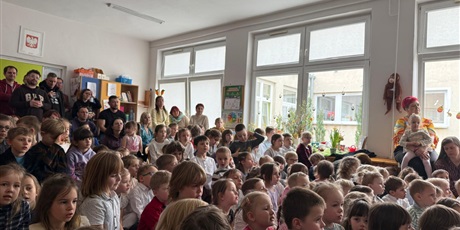 Powiększ grafikę: wielkanocne-sniadanie-w-bursztynowym-domku-685671.jpg