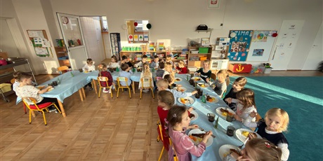 Powiększ grafikę: wigilie-grupowe-w-bursztynowym-domku-667444.jpg