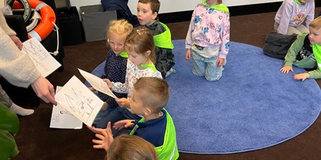 Powiększ grafikę: wycieczka-do-europejskiego-centrum-solidarnosci-na-warsztaty-dzien-w-stoczni-gr-vi-koniki-morskie-644798.jpg