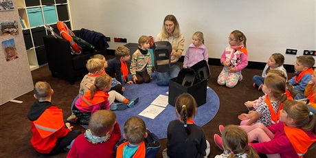 Powiększ grafikę: wycieczka-do-europejskiego-centrum-solidarnosci-na-warsztaty-dzien-w-stoczni-gr-vii-bursztynki-644813.jpg