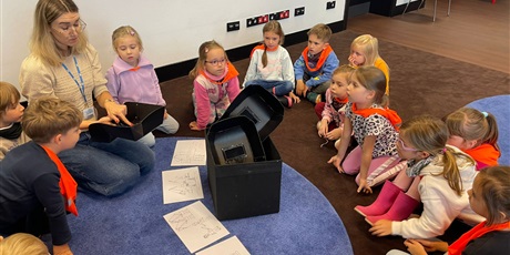 Powiększ grafikę: wycieczka-do-europejskiego-centrum-solidarnosci-na-warsztaty-dzien-w-stoczni-gr-vii-bursztynki-644815.jpg