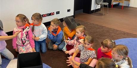 Powiększ grafikę: wycieczka-do-europejskiego-centrum-solidarnosci-na-warsztaty-dzien-w-stoczni-gr-vii-bursztynki-644816.jpg