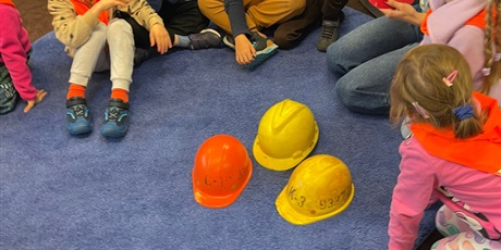 Powiększ grafikę: wycieczka-do-europejskiego-centrum-solidarnosci-na-warsztaty-dzien-w-stoczni-gr-vii-bursztynki-644819.jpg