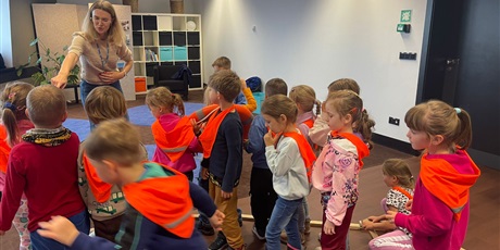 Powiększ grafikę: wycieczka-do-europejskiego-centrum-solidarnosci-na-warsztaty-dzien-w-stoczni-gr-vii-bursztynki-644821.jpg