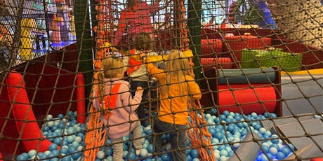 Powiększ grafikę: wycieczka-do-europejskiego-centrum-solidarnosci-na-warsztaty-dzien-w-stoczni-gr-vii-bursztynki-644831.jpg