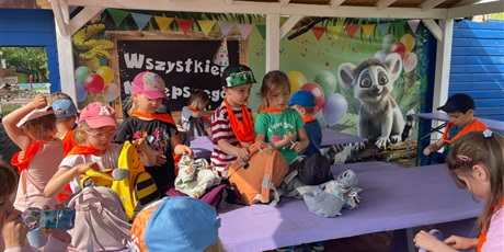 Powiększ grafikę: wycieczka-do-lemur-park-gr-vii-bursztynki-621830.jpg