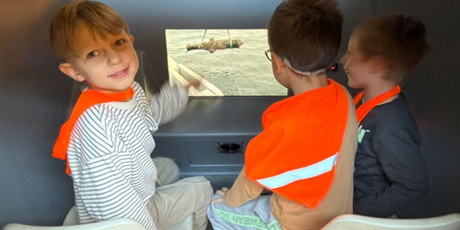 Powiększ grafikę: wycieczka-do-okm-co-plywa-co-tonie-gr-v-marynarze-649168.jpg