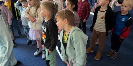 Powiększ grafikę: wycieczka-do-okm-morskie-skarby-gr-viii-muszelki-649144.jpg