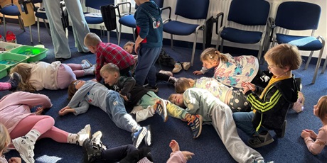 Powiększ grafikę: wycieczka-do-okm-morskie-skarby-gr-viii-muszelki-649146.jpg